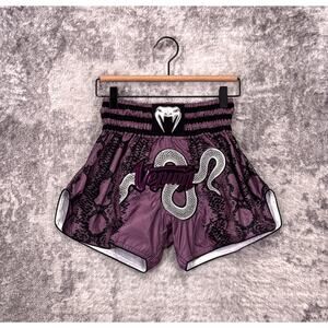 New Venum Amazonia Muy Thai Shorts Small Womens Purple Snake